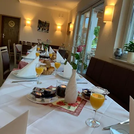 Zum Weissen Ross ليمبورغ ان دير لان