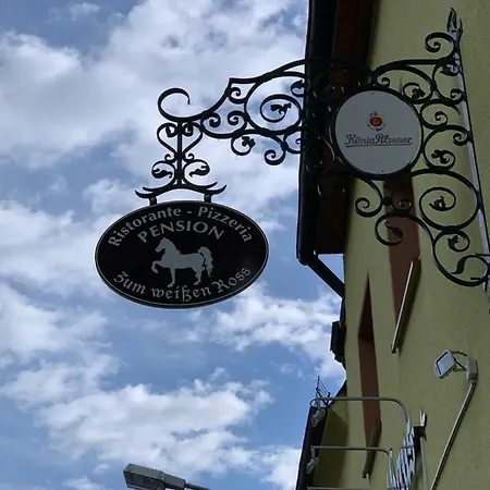 بيت ضيافة Zum Weissen Ross 2*